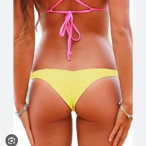 Teeny yellow bikini bottom cross1946 rouched butt